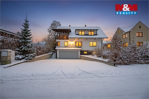 Prodej rodinného domu, 400 m² - 14