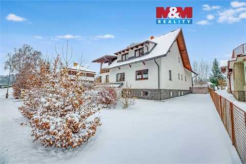 Prodej rodinného domu, 400 m² 0