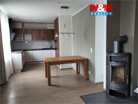 Pronájem rodinného domu, 120 m² 0