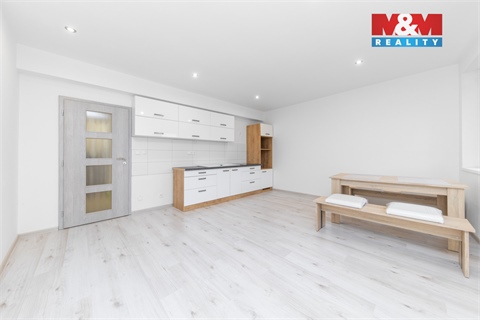 Prodej bytu 1kk, 42 m² 2