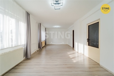 Prodej rodinného domu, 186 m² - 2