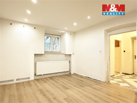 Pronájem bytu 1+1, 33 m² - 0