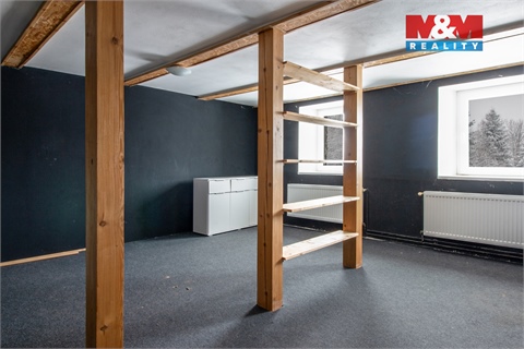 Prodej rodinného domu, 380 m² - 8