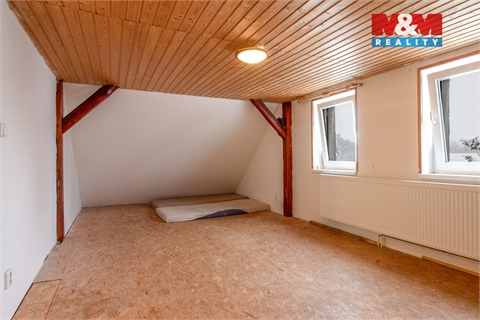 Prodej rodinného domu, 380 m² 8