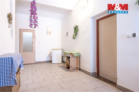 Prodej rodinného domu, 380 m² 20