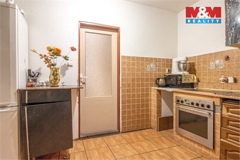 Prodej rodinného domu, 380 m² - 14