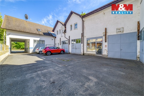 Prodej obchodních prostor, 932 m² 10