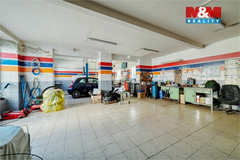 Prodej obchodních prostor, 932 m² 4