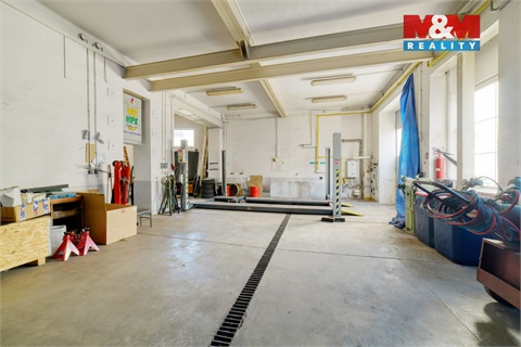 Prodej obchodních prostor, 932 m² - 6