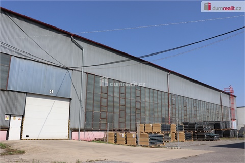 Pronájem skladu / haly, 3 276 m² 2