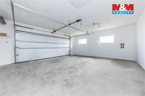 Prodej rodinného domu, 280 m² - 26