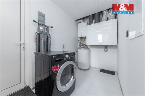 Prodej rodinného domu, 280 m² 26