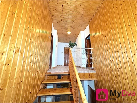 Pronájem rodinného domu, 280 m² 2