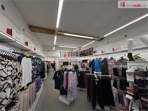 Prodej rodinného domu, 377 m² 6