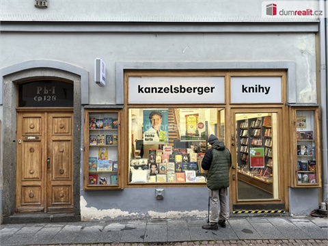 Prodej rodinného domu, 377 m² 2