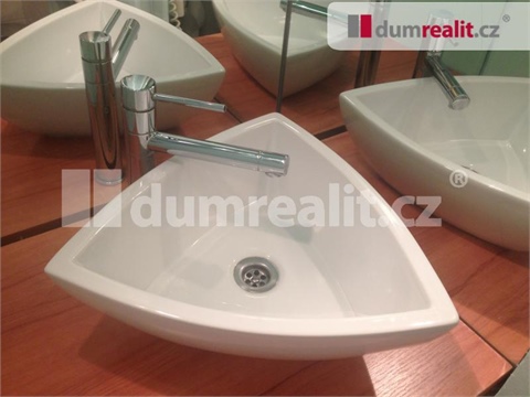 Pronájem bytu 2kk, 63 m² 8