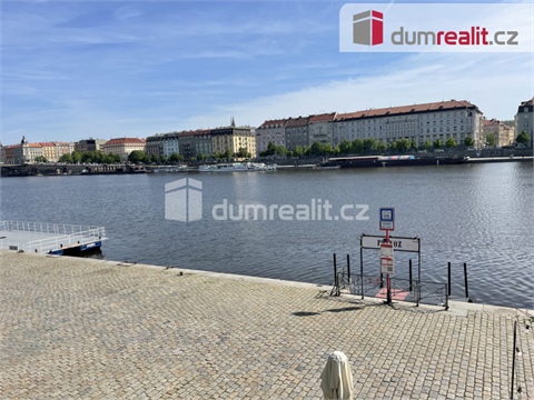 Pronájem bytu 1kk, 42 m² 12