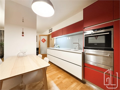 Pronájem bytu 3kk, 136 m² - 2