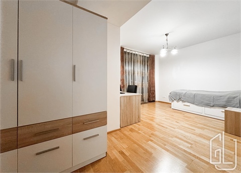 Pronájem bytu 3kk, 136 m² 8