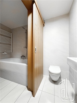 Pronájem bytu 3kk, 136 m² 14