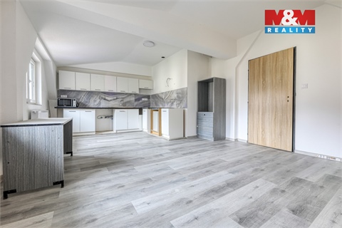 Prodej rodinného domu, 767 m² 10