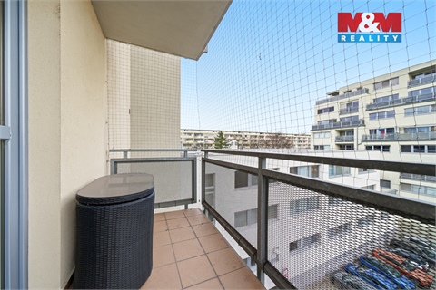 Prodej bytu 2kk, 77 m² 26