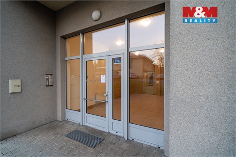 Prodej bytu 2kk, 77 m² 28