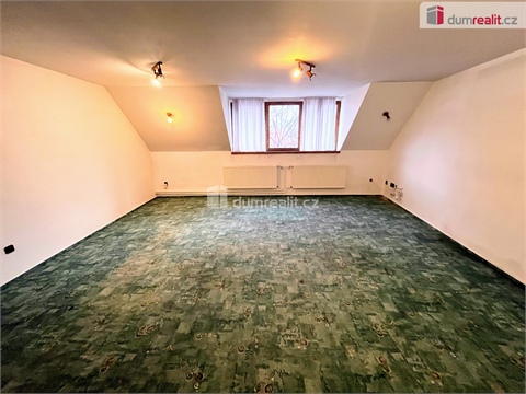 Pronájem bytu 5+1, 145 m² 0