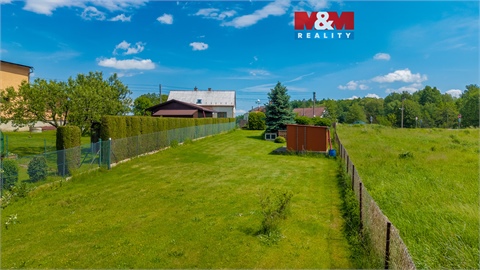 Prodej stavebního pozemku, 842 m² 0