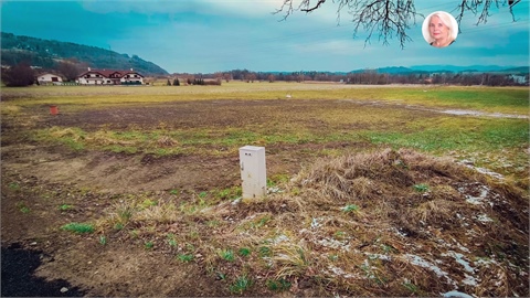 Prodej stavebního pozemku, 1 600 m² - 2