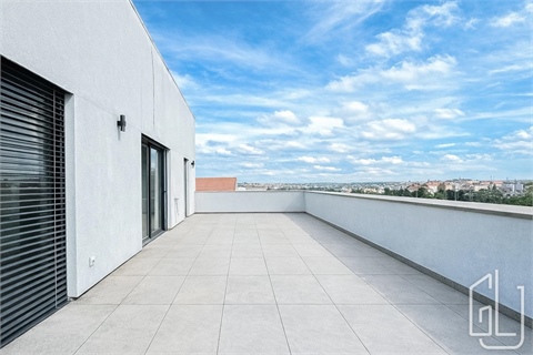 Pronájem bytu 2kk, 95 m² 2