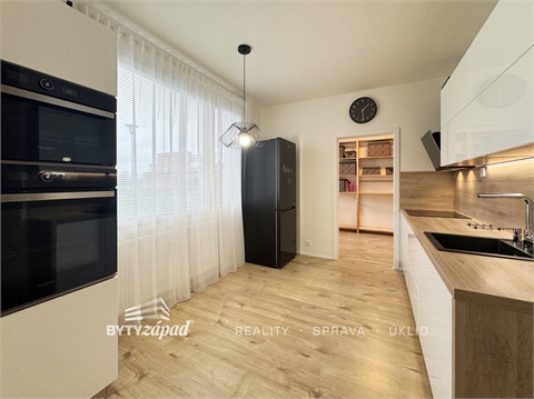 Pronájem bytu 4+1, 84 m² 4