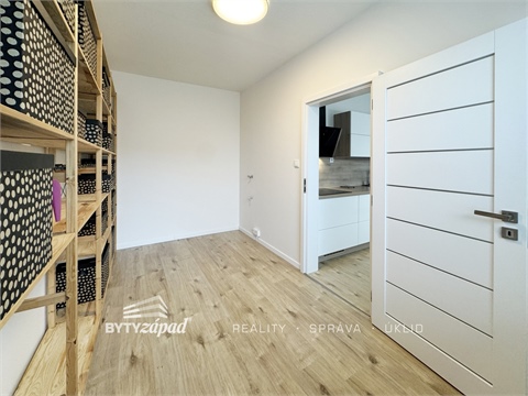 Pronájem bytu 4+1, 84 m² - 12