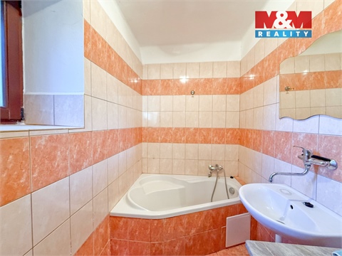 Prodej rodinného domu, 108 m² - 2