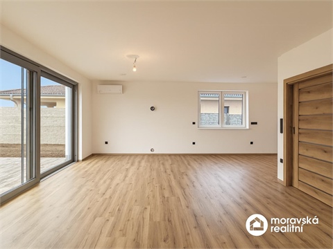 Prodej rodinného domu, 171 m² - 6