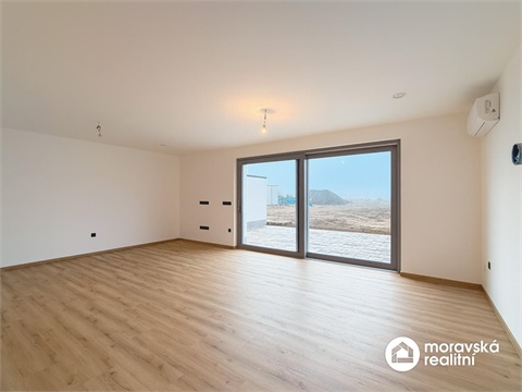 Prodej rodinného domu, 171 m² 2