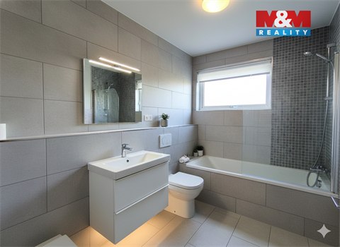 Prodej rodinného domu, 140 m² 14