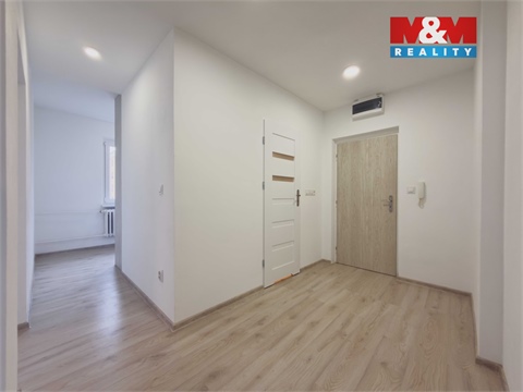 Prodej bytu 2+1, 60 m² 10