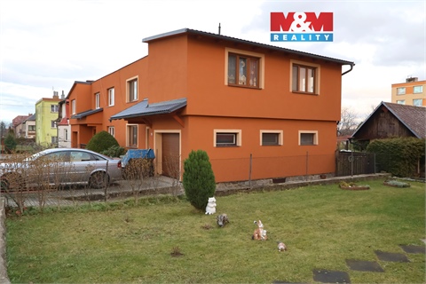 Prodej rodinného domu, 196 m² 0