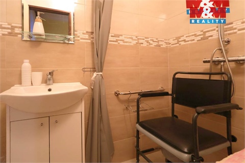 Prodej rodinného domu, 196 m² 12