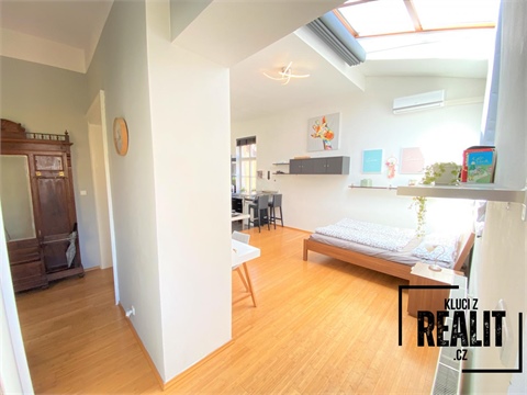 Pronájem atypického bytu, 37 m² - 4