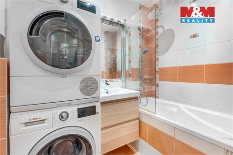 Prodej bytu 3+1, 63 m² - 0