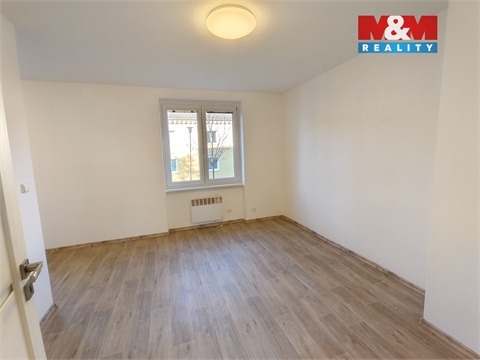 Pronájem bytu 3kk, 73 m² - 12