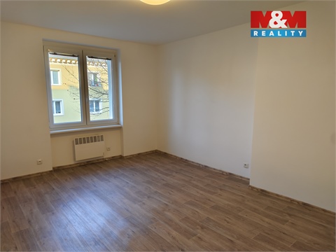 Pronájem bytu 3kk, 73 m² 32