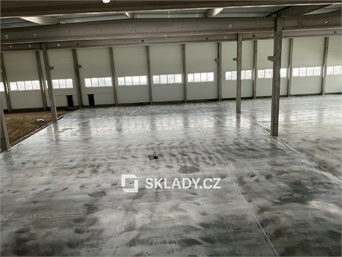 Pronájem skladu / haly, 5 100 m² 2