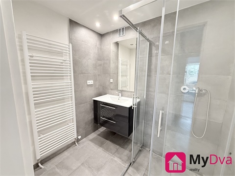 Prodej rodinného domu, 102 m² - 8