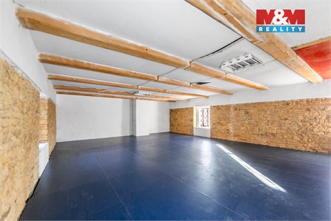 Pronájem zemědělského objektu, 10 270 m² - 10