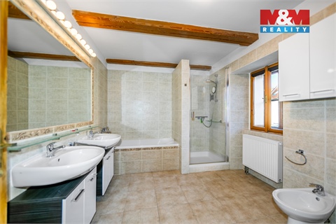 Pronájem zemědělského objektu, 10 270 m² 2