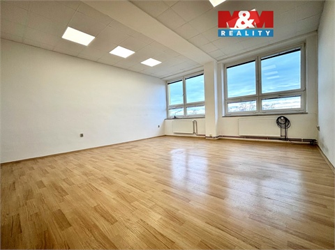 Pronájem kanceláře, 35 m² 0