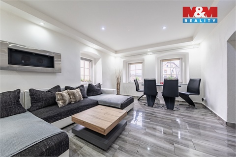 Prodej rodinného domu, 197 m² - 0